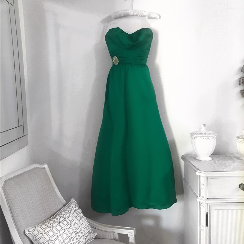 Emerald green ball gown strapless